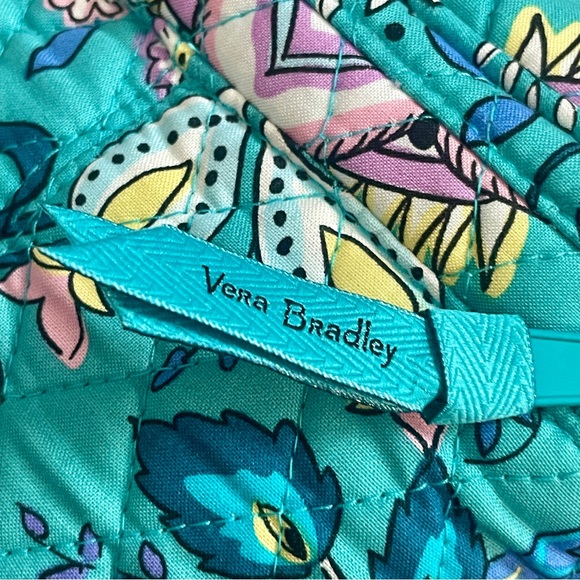 NEW! Vera Bradley Cosmetic Train Case - Picture 6 of 7